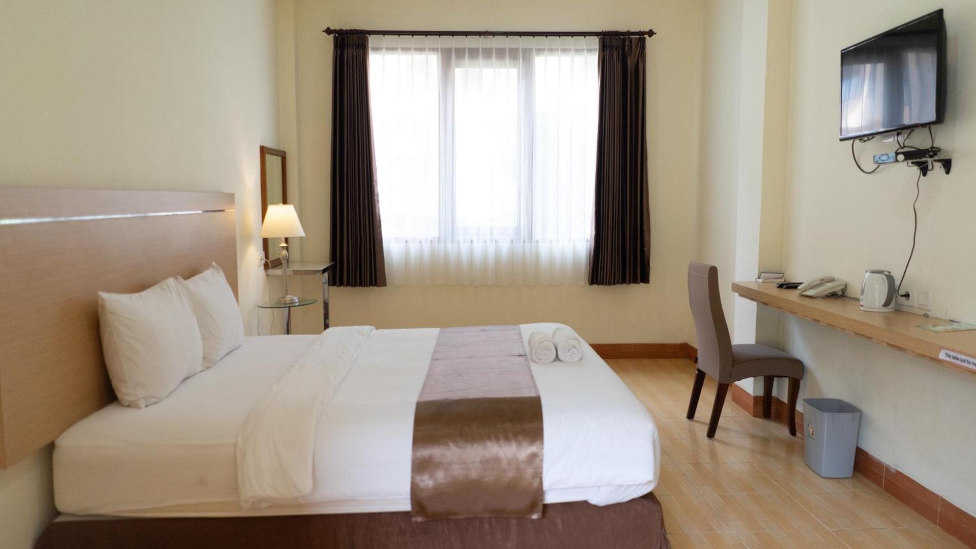 Revayah Hotels Ruteng Exteriér fotografie