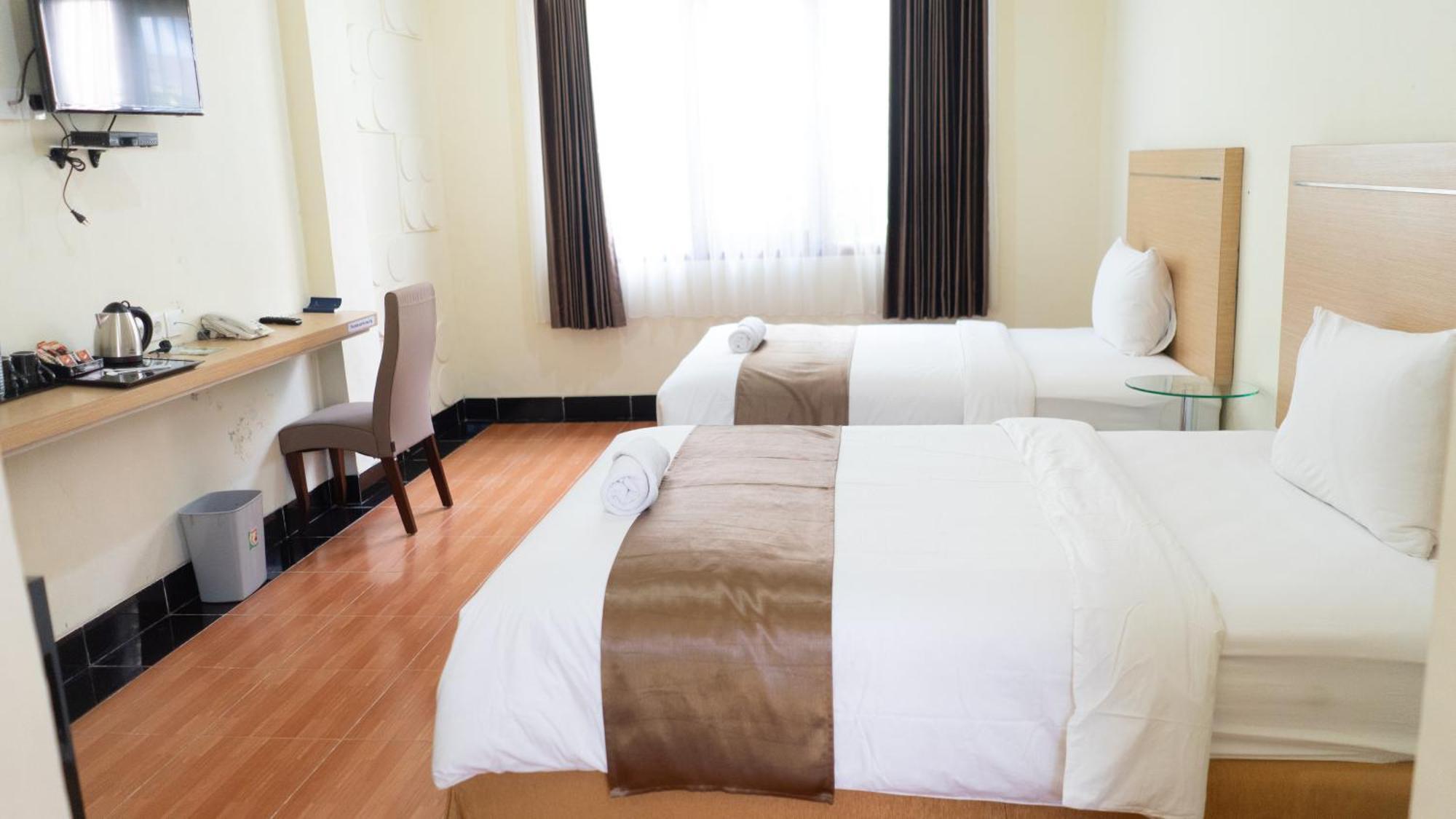 Revayah Hotels Ruteng Exteriér fotografie
