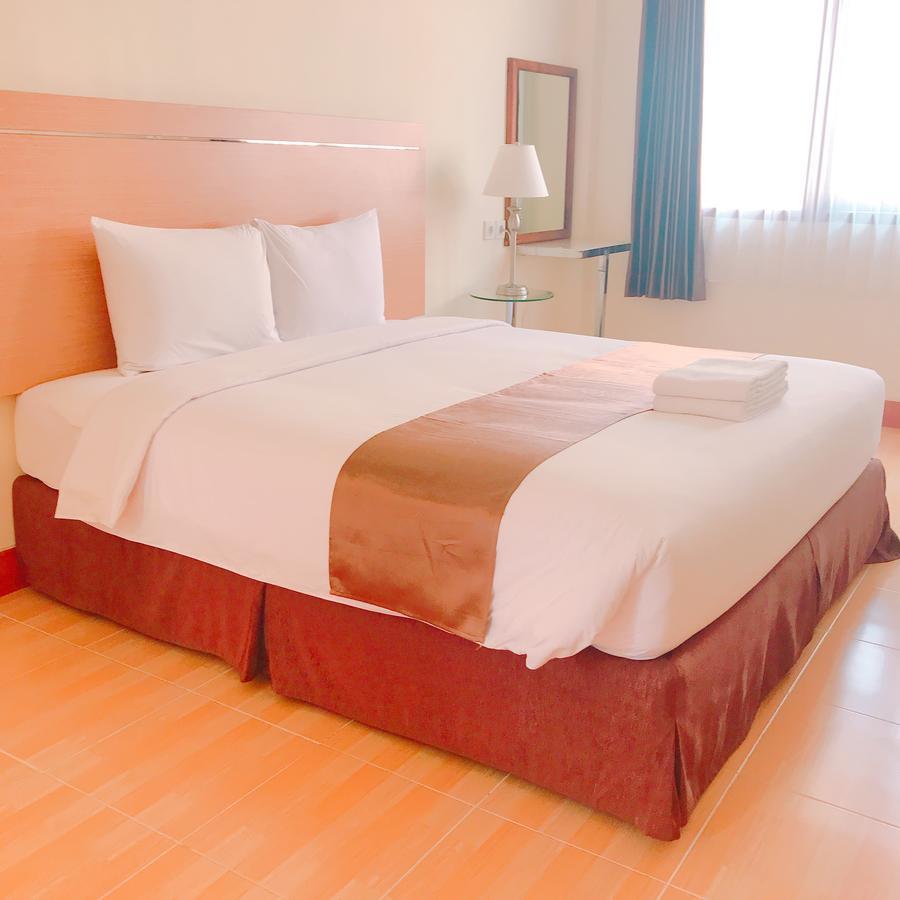 Revayah Hotels Ruteng Exteriér fotografie
