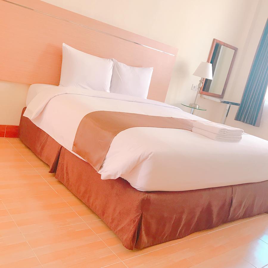 Revayah Hotels Ruteng Exteriér fotografie