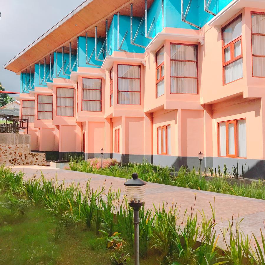 Revayah Hotels Ruteng Exteriér fotografie